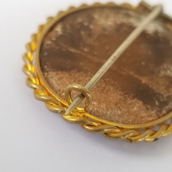 Relisted -Antique Victorian micro mosaic brooch pin Italy - Picture 13 of 13